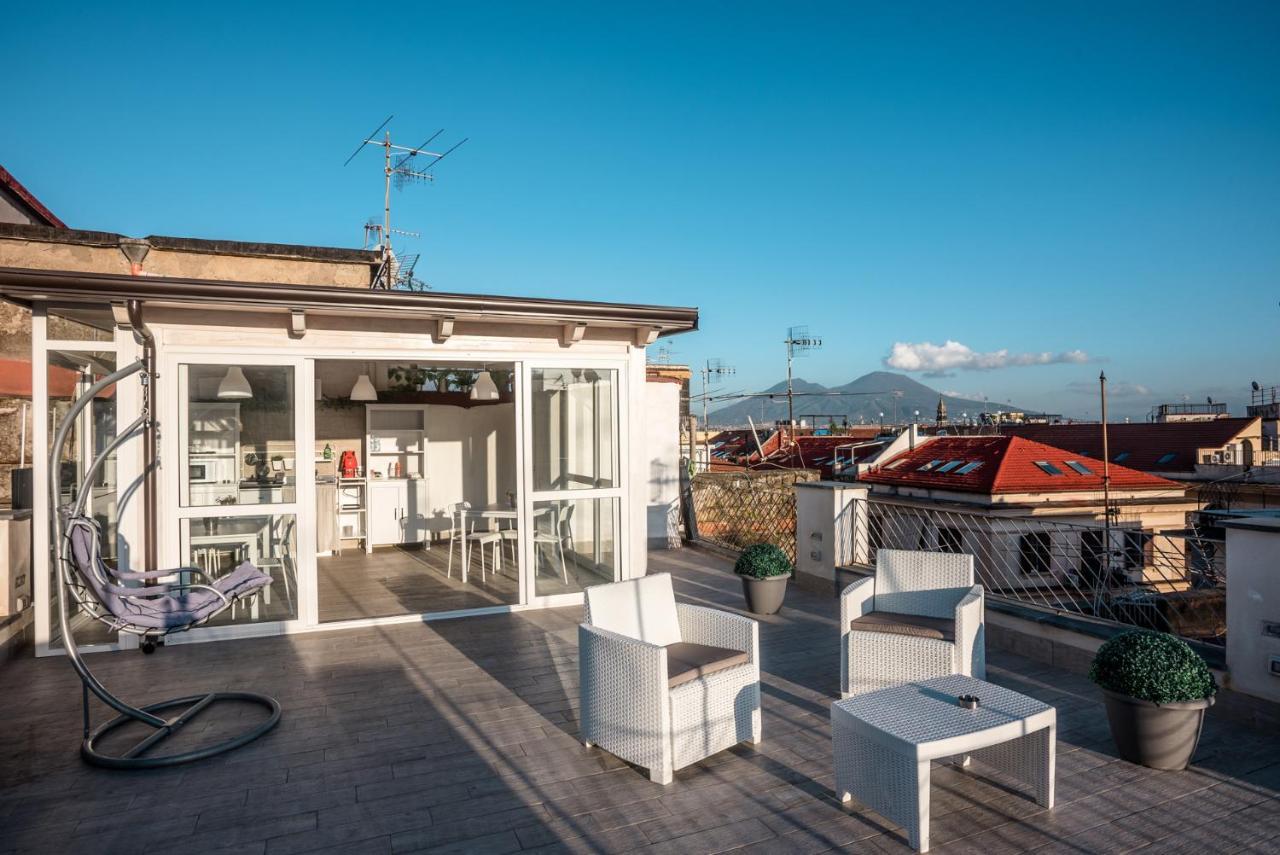 Solarium Al Duomo Rooms By Wonderful Italy เนเปิลส์ ภายนอก รูปภาพ