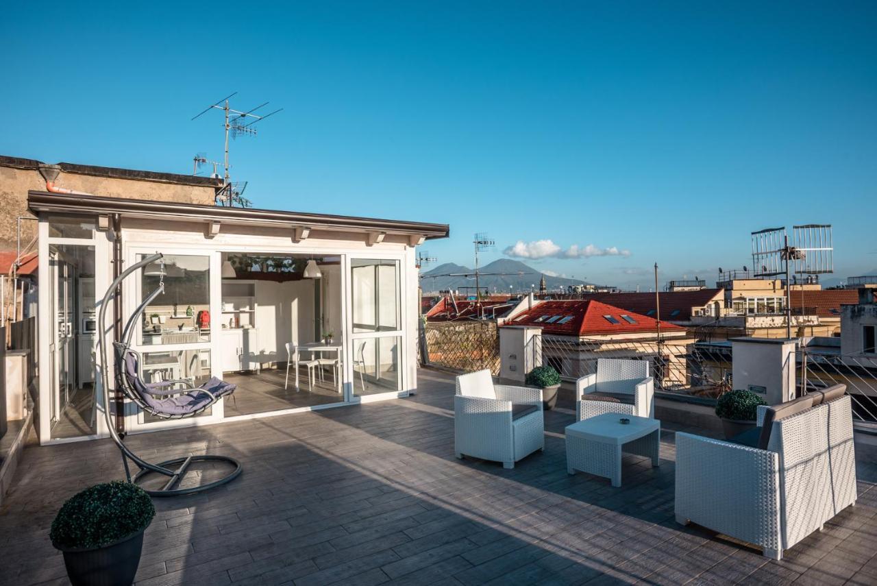 Solarium Al Duomo Rooms By Wonderful Italy เนเปิลส์ ภายนอก รูปภาพ