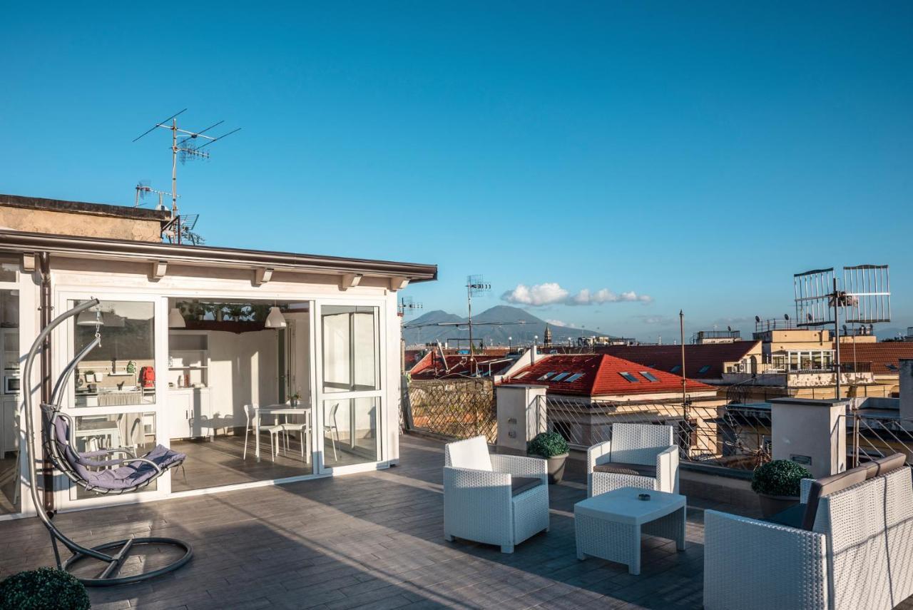 Solarium Al Duomo Rooms By Wonderful Italy เนเปิลส์ ภายนอก รูปภาพ